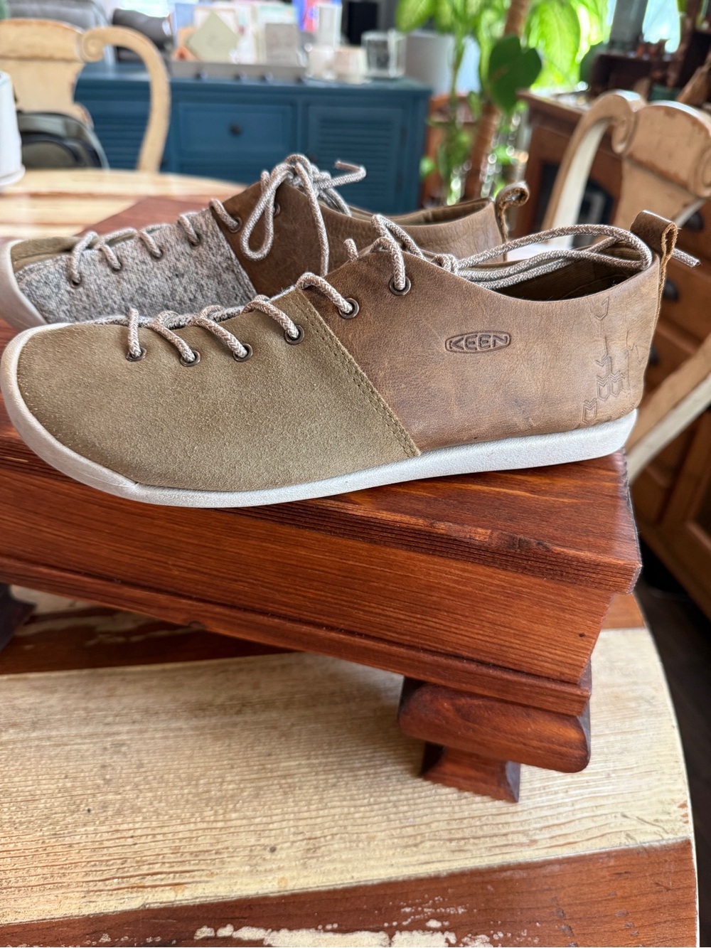 KEEN Three-Tone Tan Suede and Brown leather and Heather Gray Lace-up Shoes